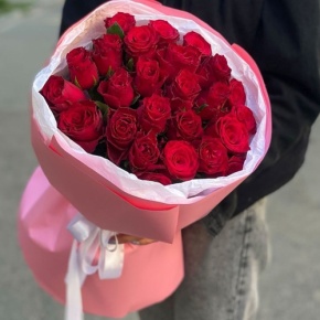 Букет "Эсса" 25 красных роз Кения (60 см) в Рузе