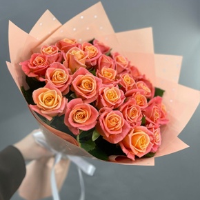 Букет из 25 роз Мисс Пигги (50 см) в Рузе