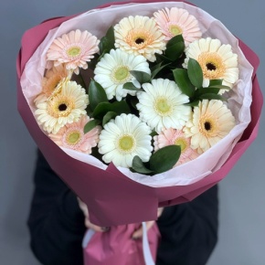 Букет из 13 белых гербер микс в Рузе