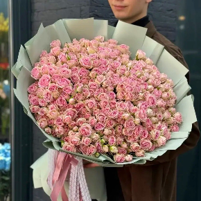 Букет из 101  нежно -розовой кустовой розы (70 см) в Рузе