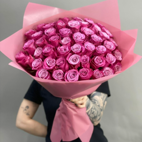 Букет из 51 розы Космик (60 см) в Рузе