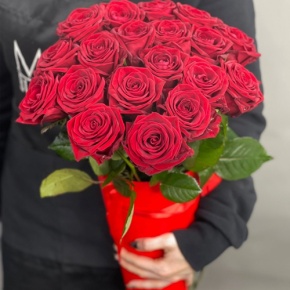 21 красная роза в конусе (50 см) в Рузе