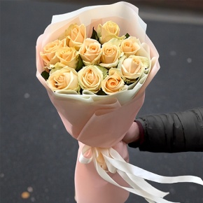 Букет из 11 роз Пич Аваланж (60 см) в Рузе