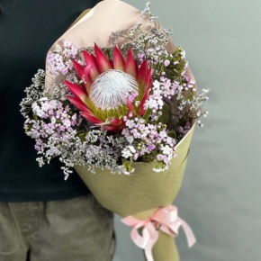 Букет из хамелациума, лимонниума и протеи в Рузе