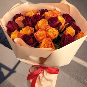 Букет "Благородный" из 27 Кенийских роз микс (40 см) в Рузе