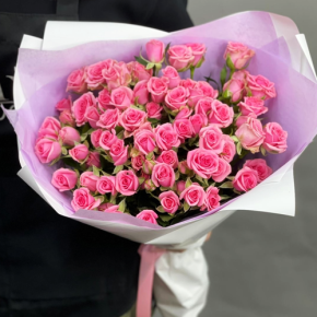 Букет "Рассвет принцессы" из 15 кустовых роз (50 см) в Рузе
