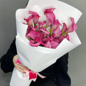 Монобукет из 21 каллы в Рузе