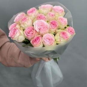 Букет из 17 роз Кения (40 см) в Рузе