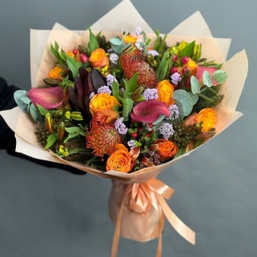 Букет "Даниэлла" из калл, роз, гиперикума, сафари, капса и лейко в Рузе