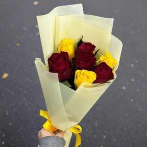Букет из 7 Кенийских роз (40 см) в Рузе