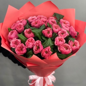 Букет из 25 махровых пионовидных роз Риджентс парк  (70 см) в Рузе
