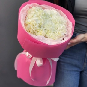 Букет "Гламур" из гортензии и диантусов в Рузе