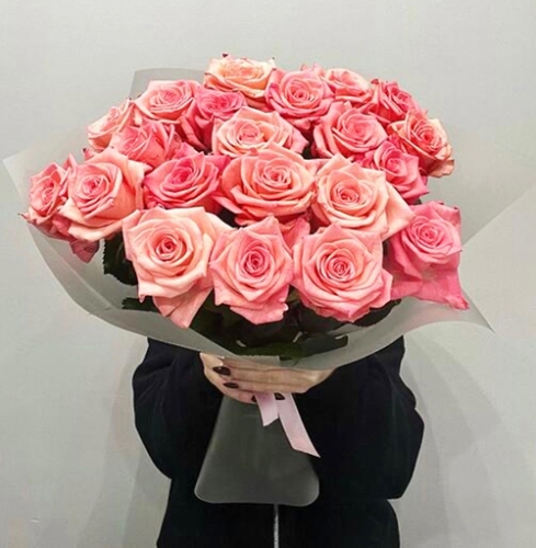 Букет из 21 розовой розы (50 см) в Рузе