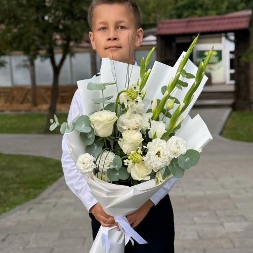Букет на 1 сентября с гладиолусами, розами, эустомой и орнитогалумом в Рузе