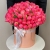 Композиция в шляпной коробке из 113 пионов Корал Шарм в Рузе Композиция в шляпной коробке из 113 пионов Корал Шарм в Рузе
